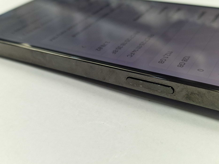 Iphone 14 PRO MAX 128GB/ Space Black/ BAT 87%/ Grade A-/ GW 12 MC/ + ładowarka