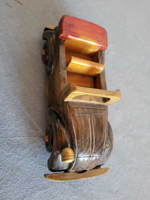 Carro em Madeira
