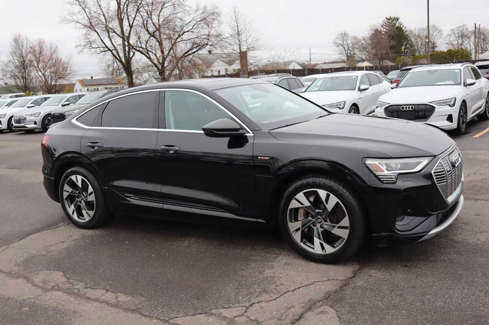 Audi e-tron Sportback quattro Premium      2021