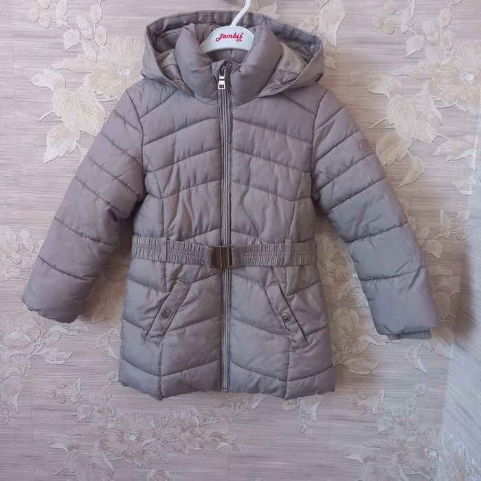 Куртки  для дівчинки.