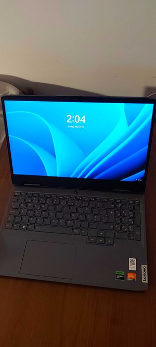 Lenovo LOQ 15APH8 – Ryzen 7 7840HS • RTX 4060 • Excelente Estado
