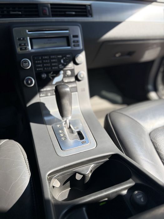 Volvo xc70 2.4D5 awd