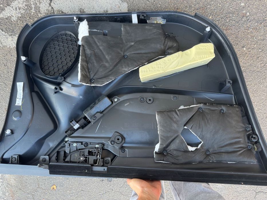 Дверні карти на субаро  форестер