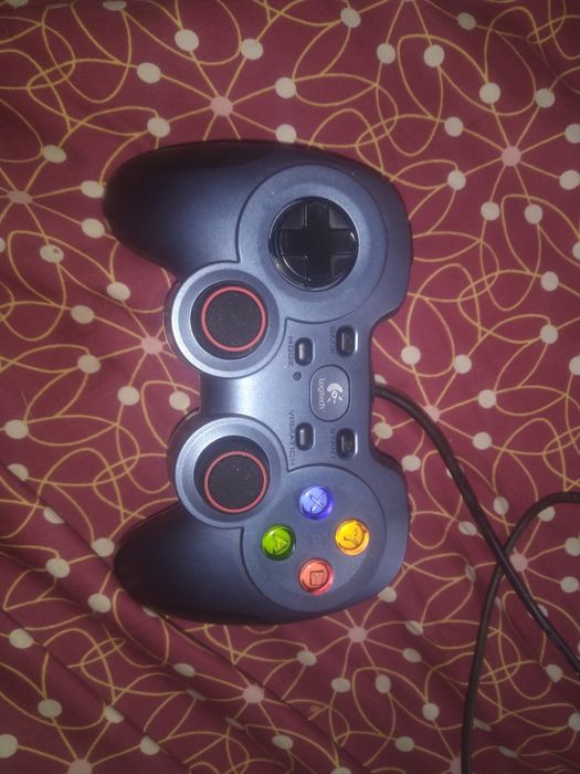Геймпад Logitech f510