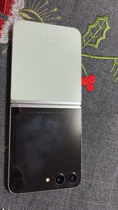 Samsung Z Flip 5 256GB