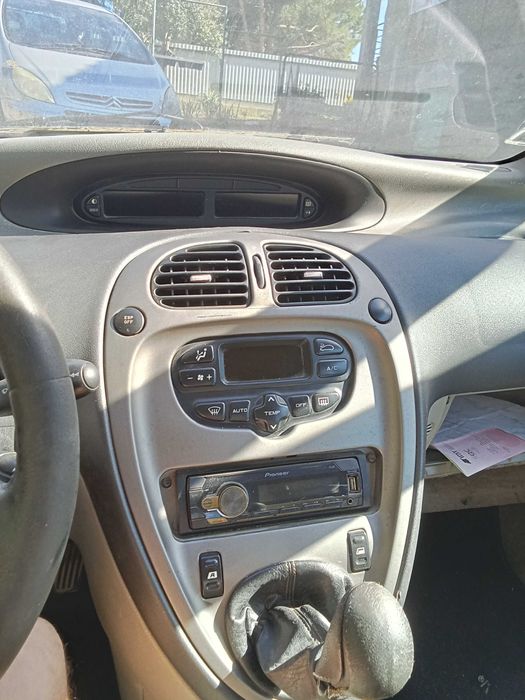 Citroen Picasso xara  para peças.