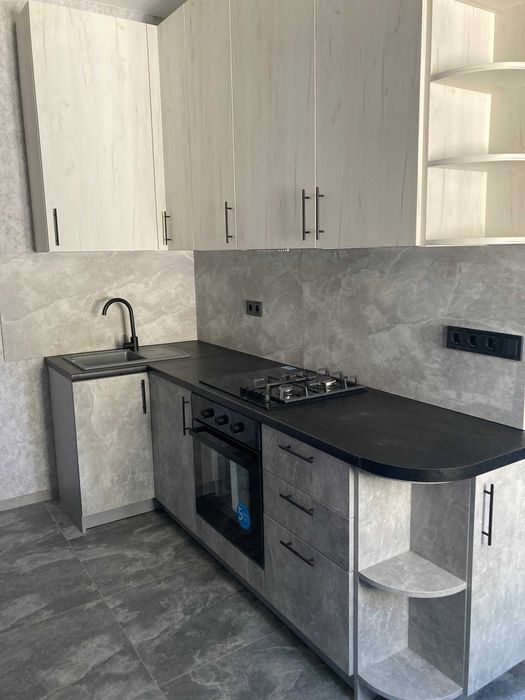 Продам 1-кімн. квартиру по вул. Грушевського