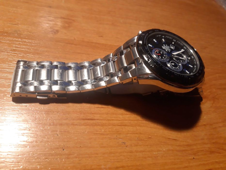 Casio Edifice EF 539 bardzo ładny stan wizualny . 100 % sprawny