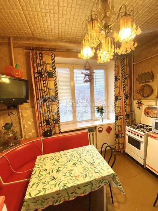 Печерський, 2к квартира, Міхновського, Либідська