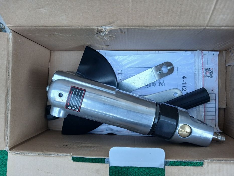 Пневматическая углошлифовальная машинка