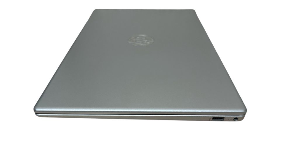 HP Ryzen 5 7520U/16gb DDR5/512gb ssd/15’6 Full HD