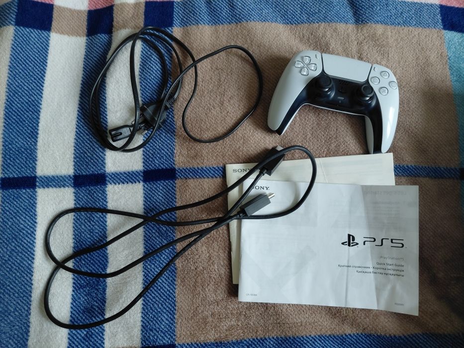 Playstation 5 Sony б/в Повний комплект для  GTA 6