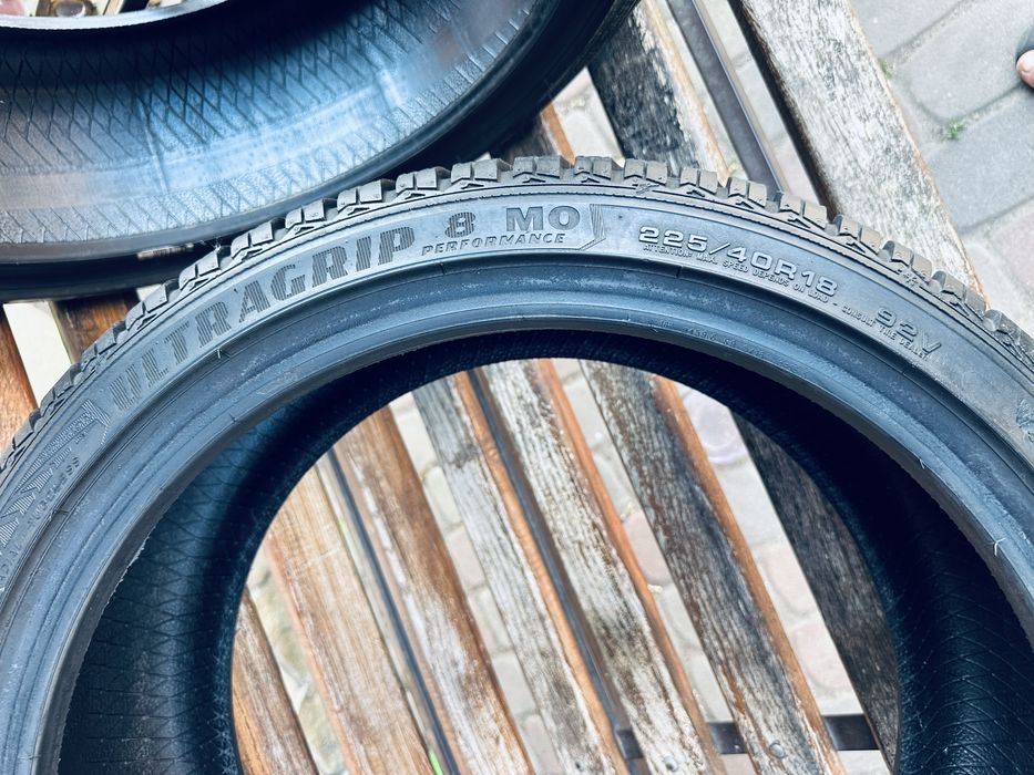 Шини зимові 225/40 R18 (92V) Good Year Ultragrip 8