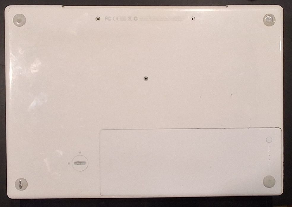 Vendo portátil Apple modelo A1181