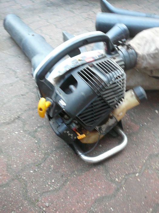 Dmuchawa+Odkurzacz do liści RYOBI PBF-30 Uszkodzona na części