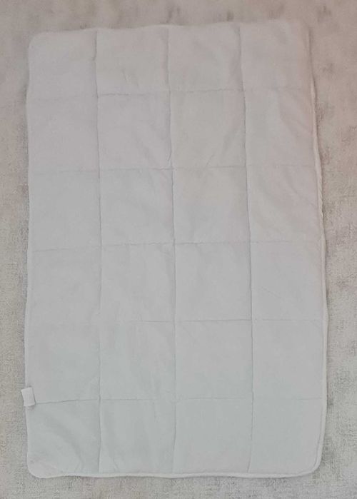 Edredon branco berço