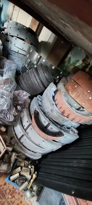 Колодки , накладки на газ 52, 53, 3307, 3309, зил 130