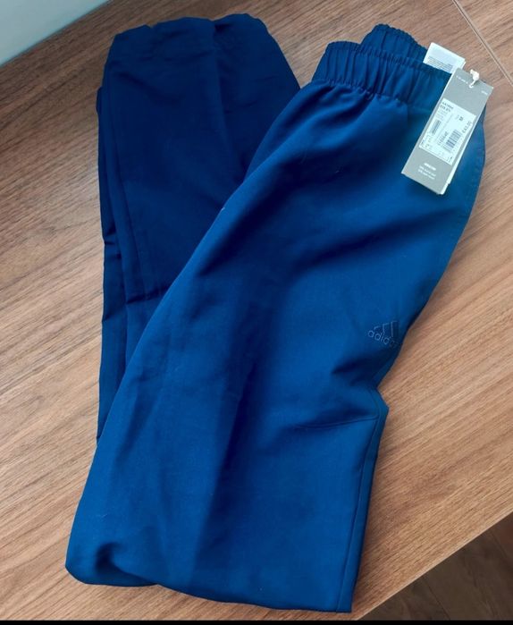 Spodnie dresowe Adidas