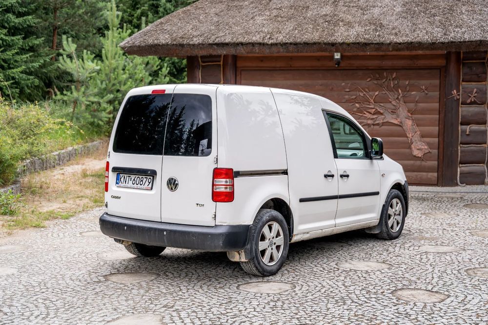 Volkswagen Caddy Furgon (Van) / 1.6 Tdi 75Km / Manual  / Salon Pl
