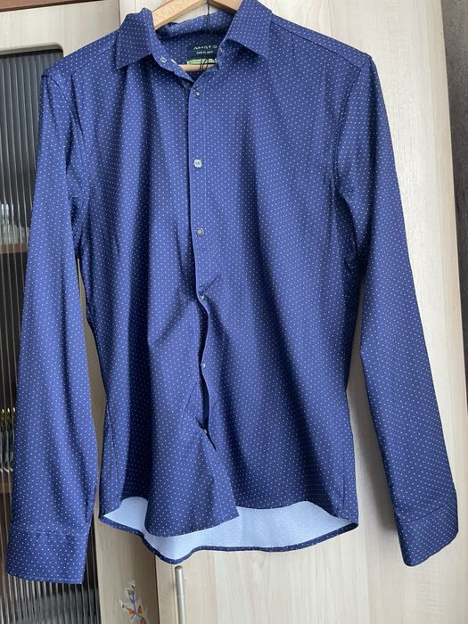 Стильна сорочка від бренду AMATO