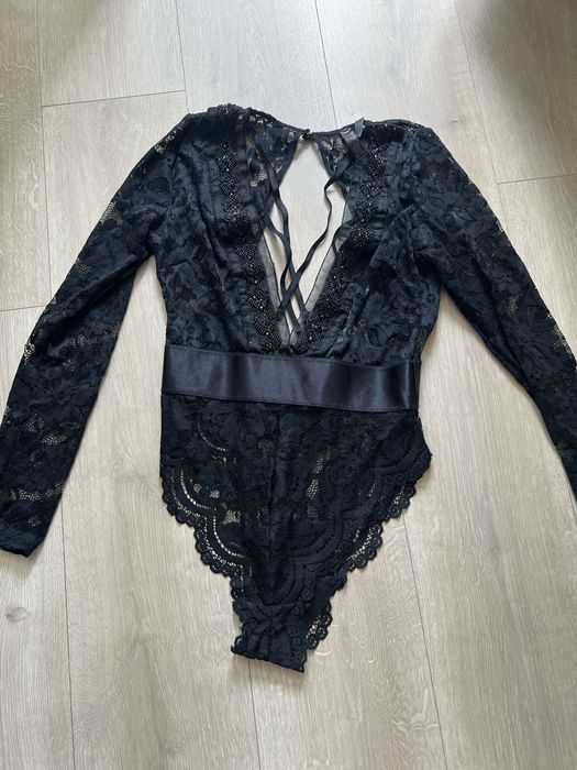 Боді. Жіночий одяг. Відвертий одяг