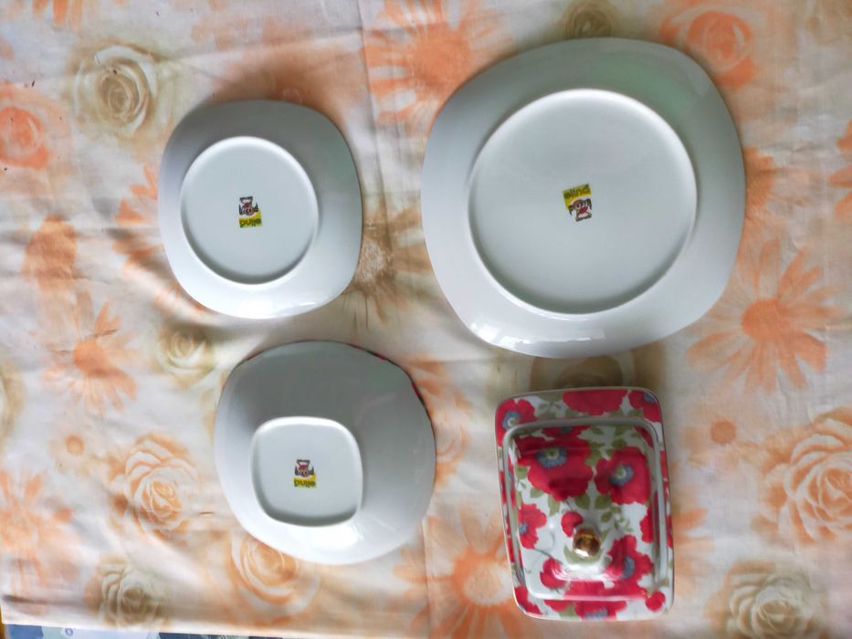 Новый Набор посуды  Маки (маслёнка, тарелки, чайник). Кувшин