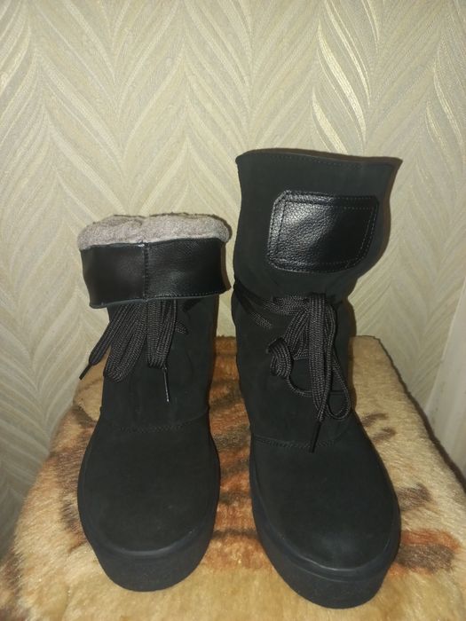 Зимові жіночі  ботинки, угги, сапоги