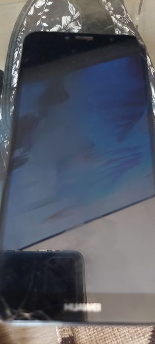 HUAWEI Y6  tel komórkowy