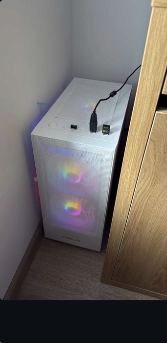 Gaming PC RX 6600 / i5-8600K / 16GB / SSD – gotowy do grania