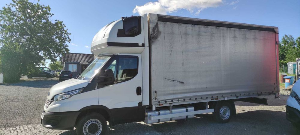 IVECO DAILY 35S18  Plandeka Firana 10 EP Automat z kabina sypialniana
