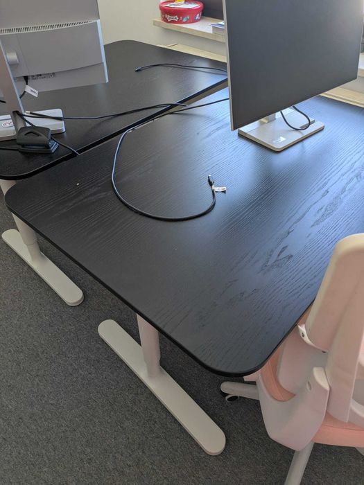 Biurko Ikea BEKANT x8 z manualną regulacją wysokości 120x80cm