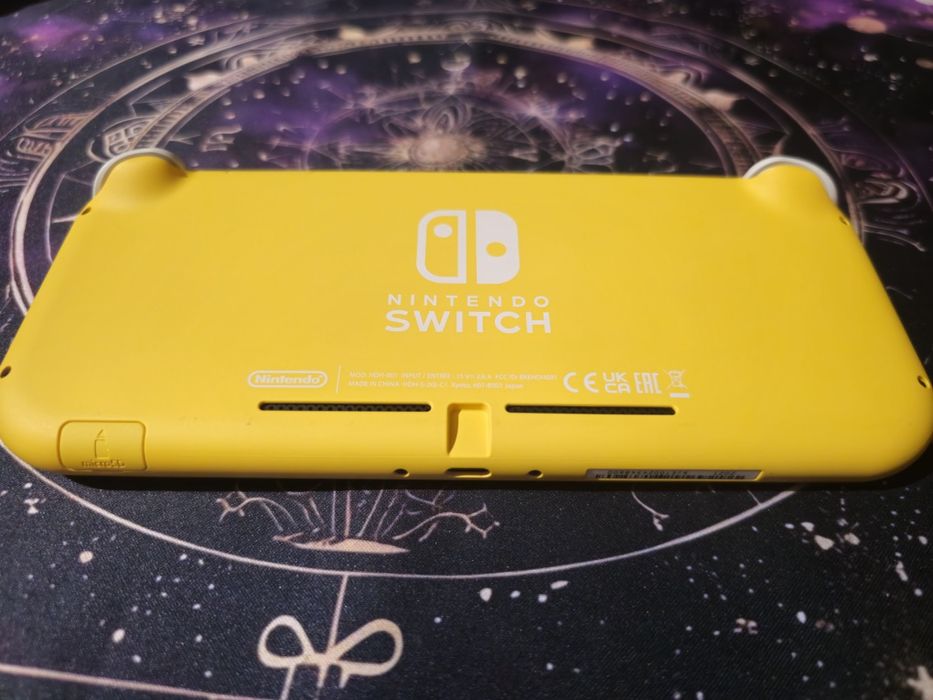 Nintendo switch lite 32gb