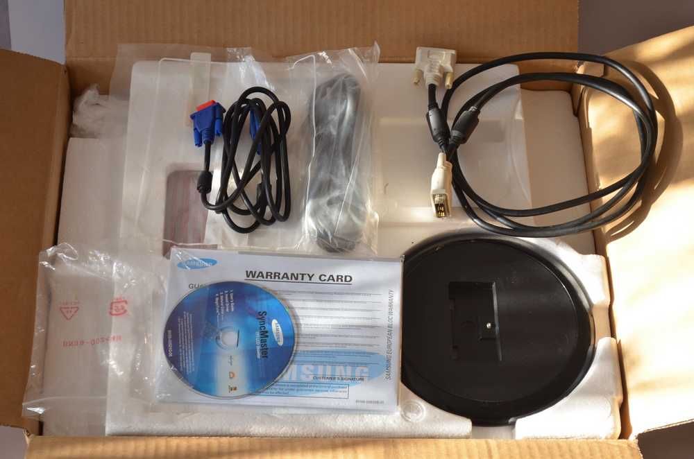 Робочий Samsung SyncMaster 931BW