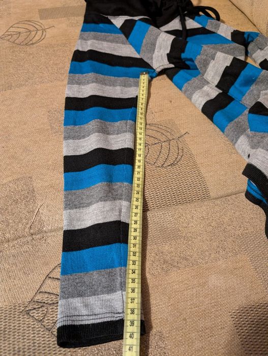 Sweter damski w paski roz. 36