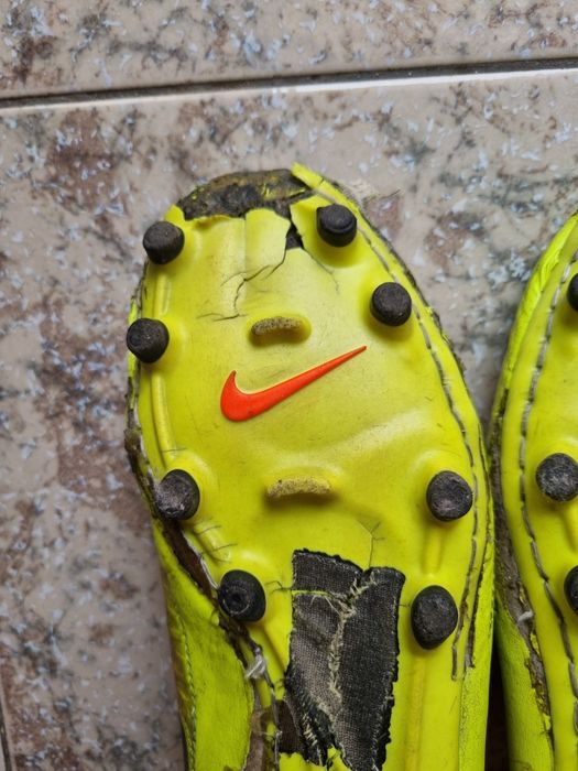 Chuteira Nike Magista 42