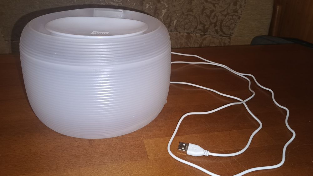 Поїлка-фонтан для кішок і собак