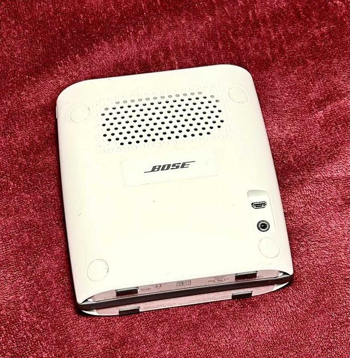 Блютус аудіоколонка Bose SoundLink Color.