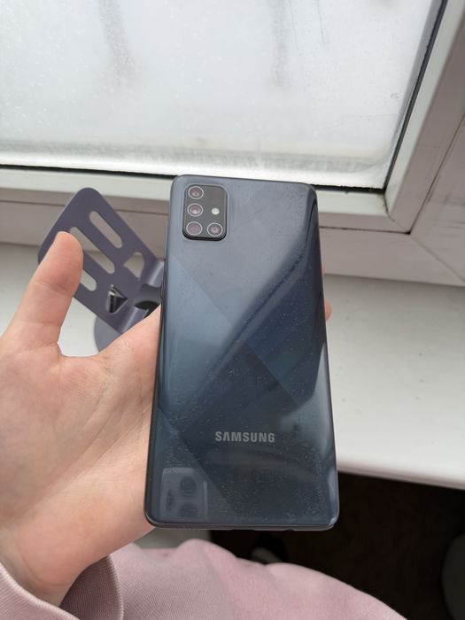 Samsung Galaxy A71.  6/128