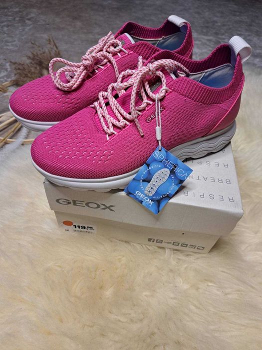 Кроссовки женские Geox Spherica