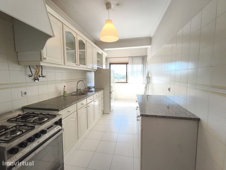 Apartamento T3 no Infantado (Loures) com Arrecadação