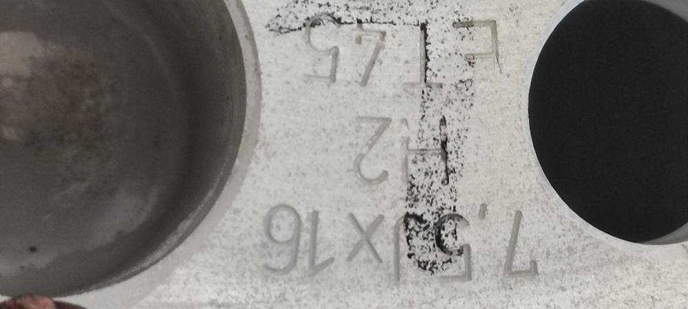 418 Felgi aluminiowe ORYGINAŁ AUDI R 16 5x112 otwór 57,1 Bardzo Ładne