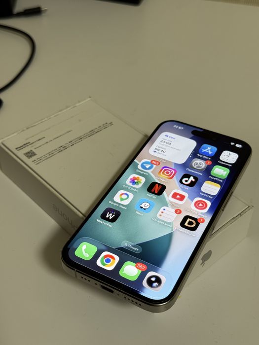 iPhone 15 Pro, 256 Gb, white titanium (MTUD3J/A)