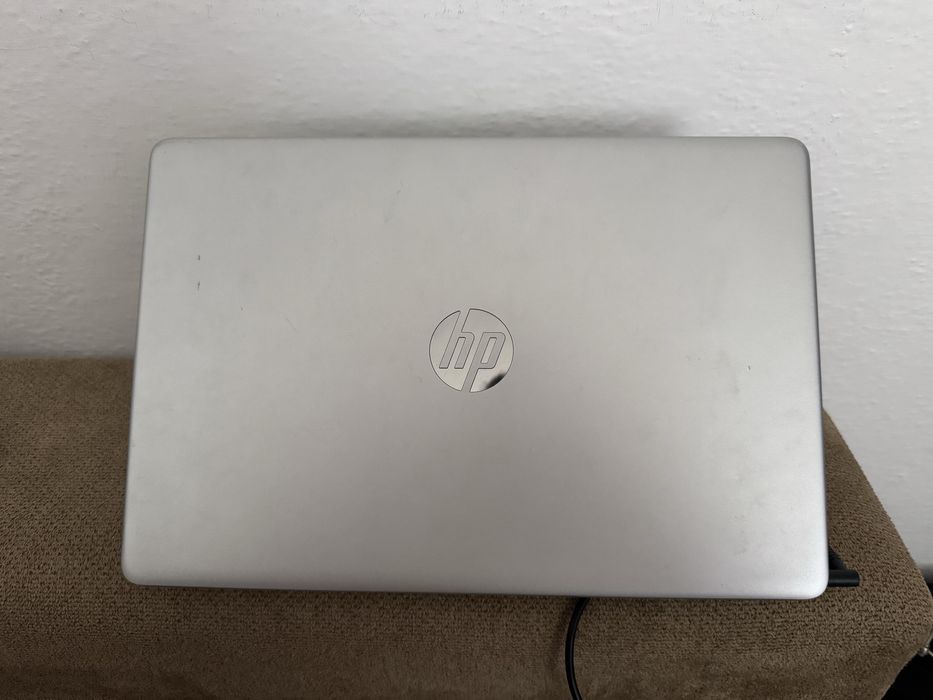 Portatil HP Laptop Model 15s-fq1020np