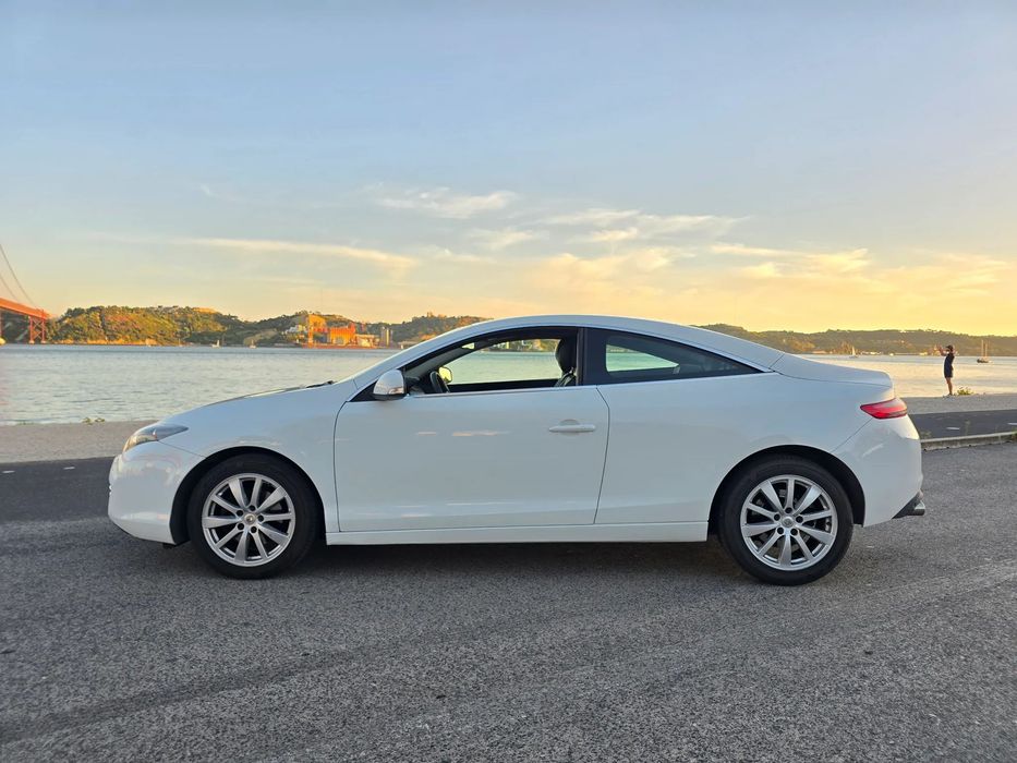 Renault Laguna Coupe 2.0 dCi GT