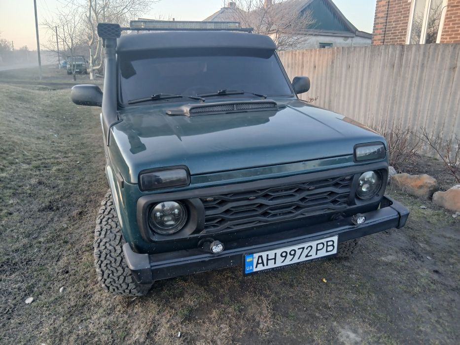 Продам ниву год 2011