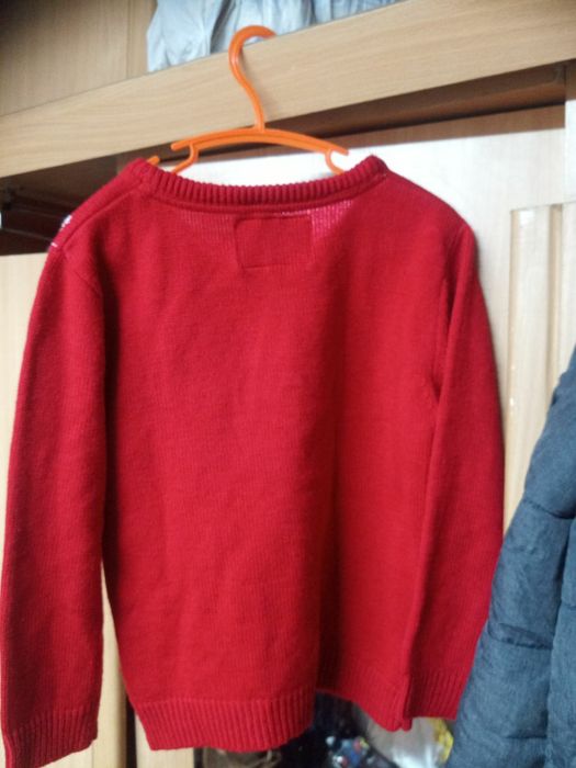 Продам новогодний свитер