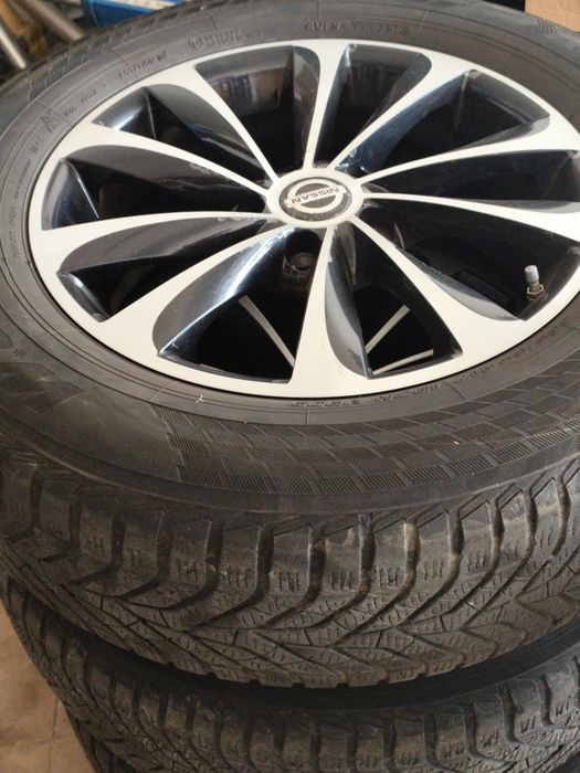 Jantes 17" Originais Nissan X-Trail / Qashqai + Pneus Yokohama  M+S