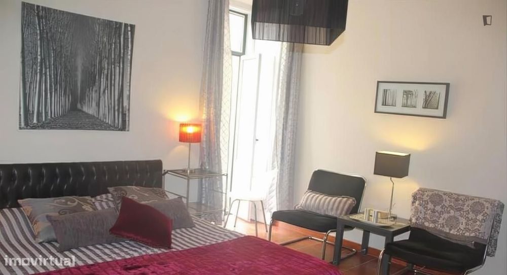 Quarto - localizado em Santa Apolónia Lisbon