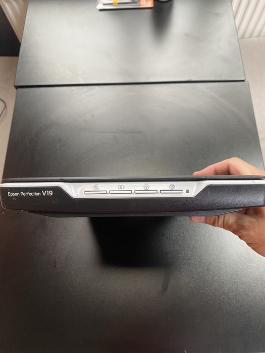 Продам сканер планшетний  Epson Perfection V19