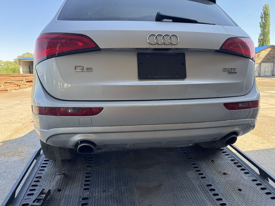Бампер кришка Audi Q5 , бампер задній  ляда Ауді ку5